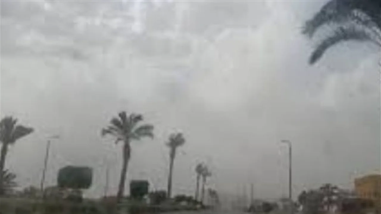 توقعات جوية بهطول أمطار رعدية مصحوبة بحبات برد على مناطق متفرقة